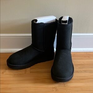 New UGG Classic Short Black Boots
